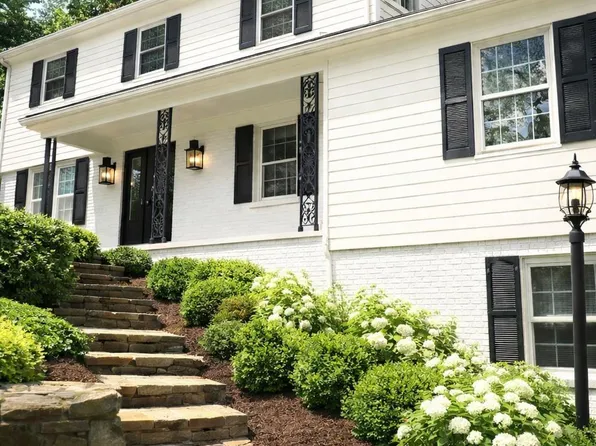 21 Deer Path, Charlottesville, VA 22903