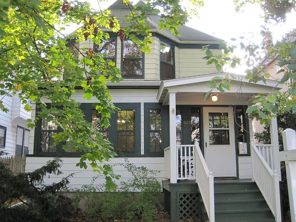 1st image of 923 Asbury Ave