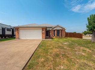 3103 Woodsman Ct, Grand Prairie, TX 75052