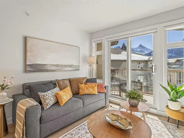 160 SW Kananaskis Way #411, Canmore, AB T1W 3E2