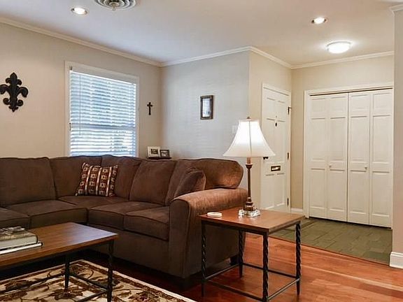 4th image of 8118 Pritchard Pl