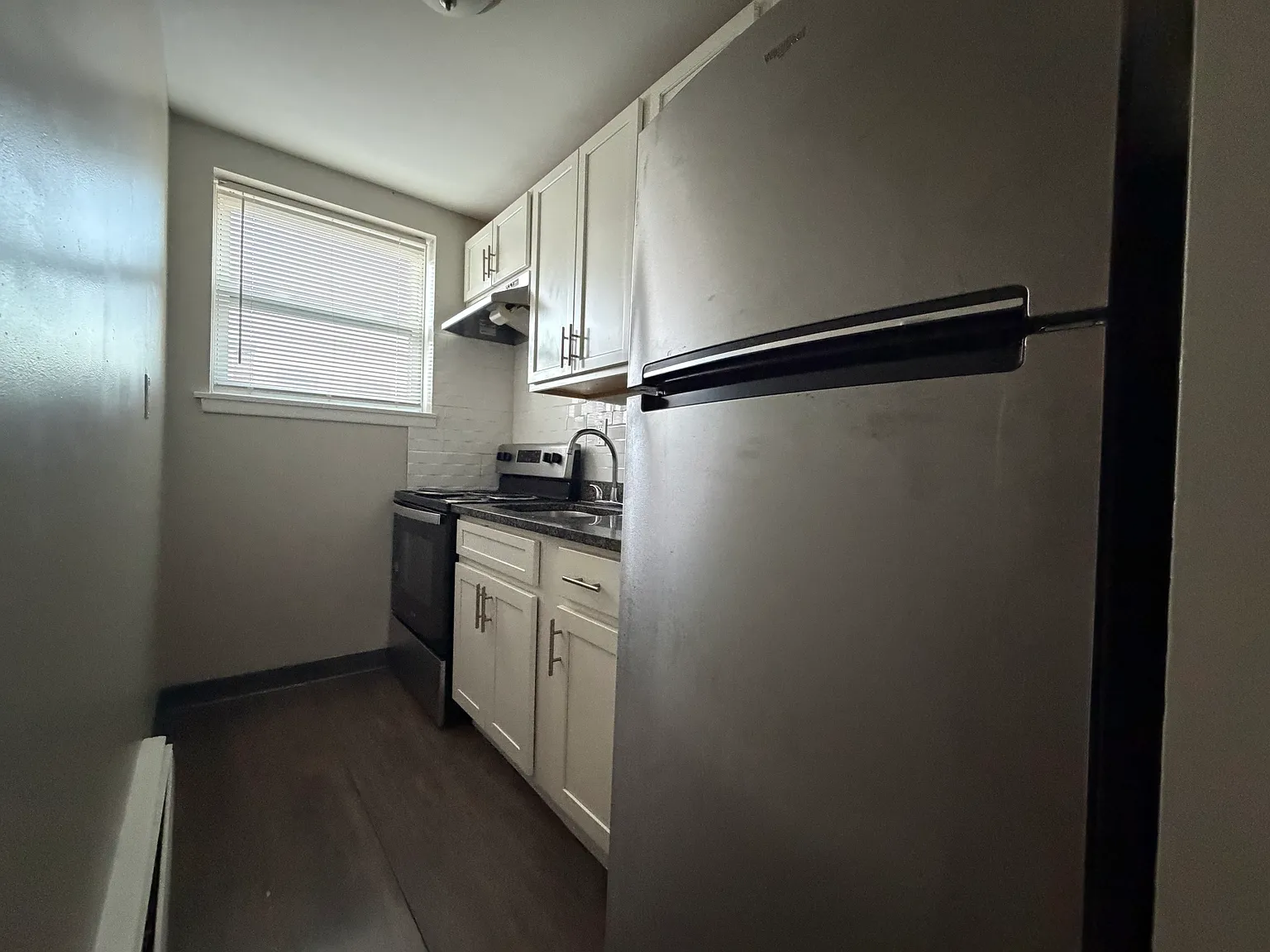 1 bed, 670 sqft, $1,145 — Photo 3