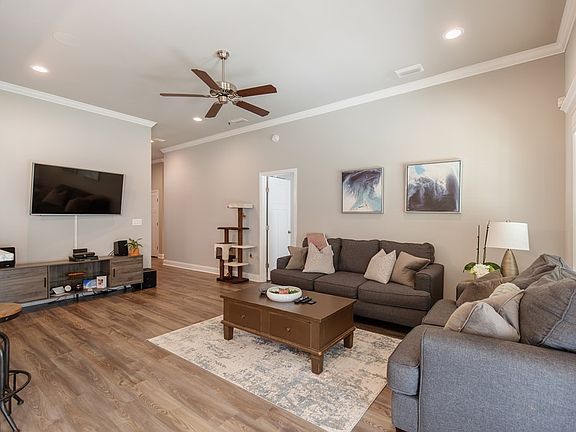 4th image of 3812 Zaun Cir