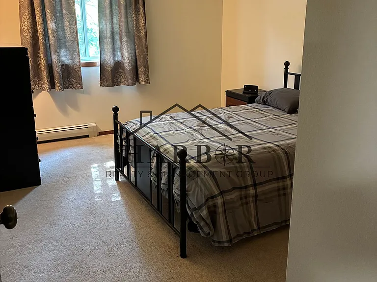 Valley View Apartments — Photo 3