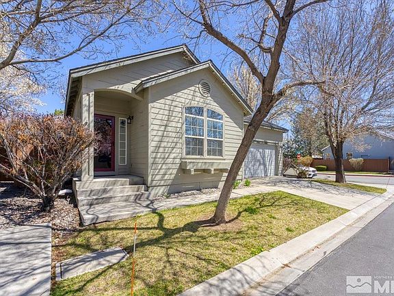 3rd image of 5302 Desert Peach Dr