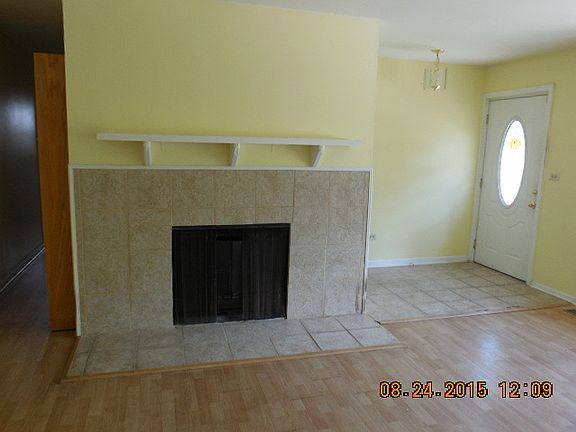 3rd image of 510 S Circle Dr