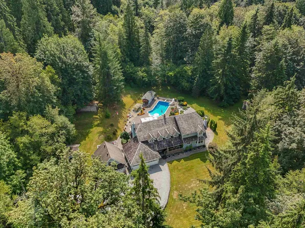 26070 116th Ave, Maple Ridge, BC V4R 1Z6