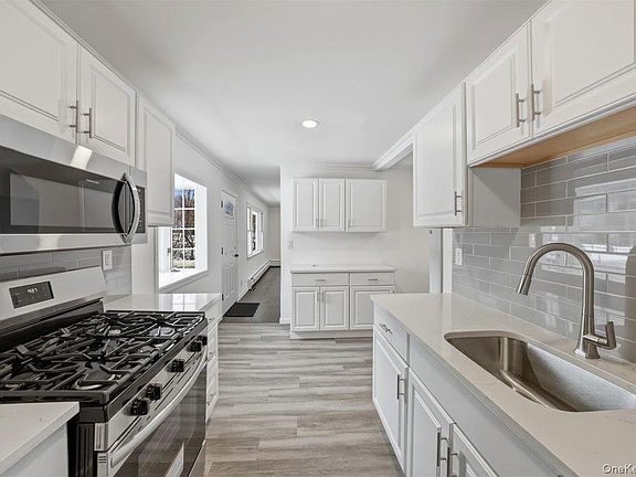 5th image of 785 Locksley Road