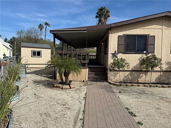 2nd image of 15181 Van Buren Blvd