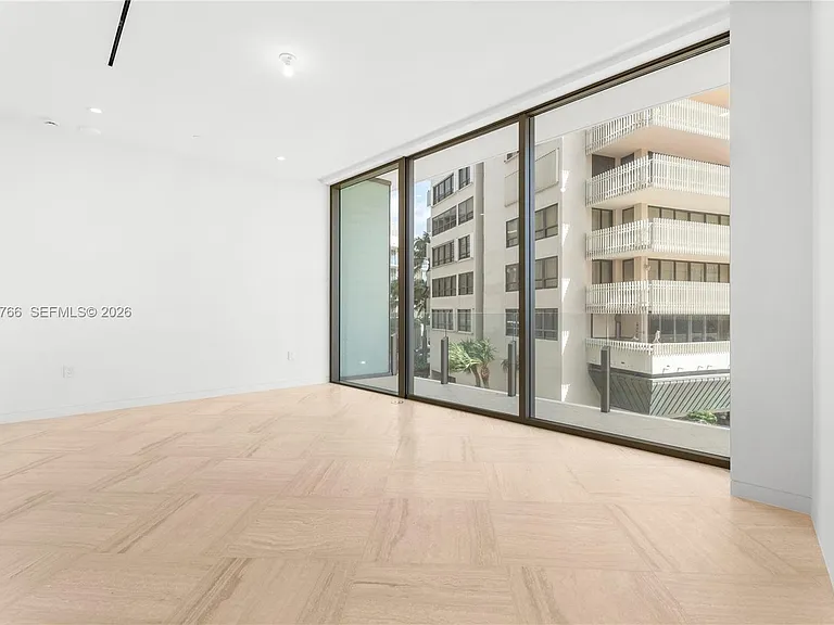 5 Grove Isle #S303 — Photo 14