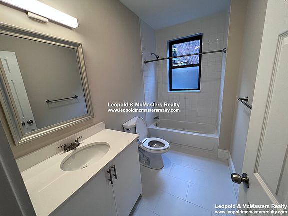 3rd image of 99 Longwood Ave #A