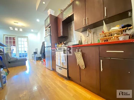 3rd image of 1358 De Kalb Ave #3A