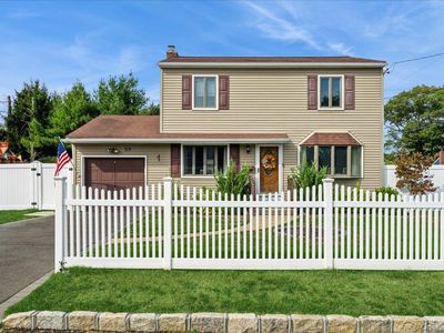 59 Grand Place, East Northport, NY, 11731