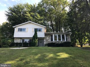 627 Oriole Ln, Dresher, PA 19025