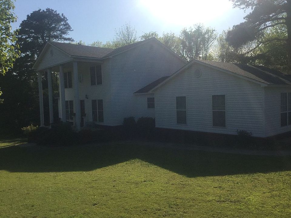 1st image of 810 Becky Blvd