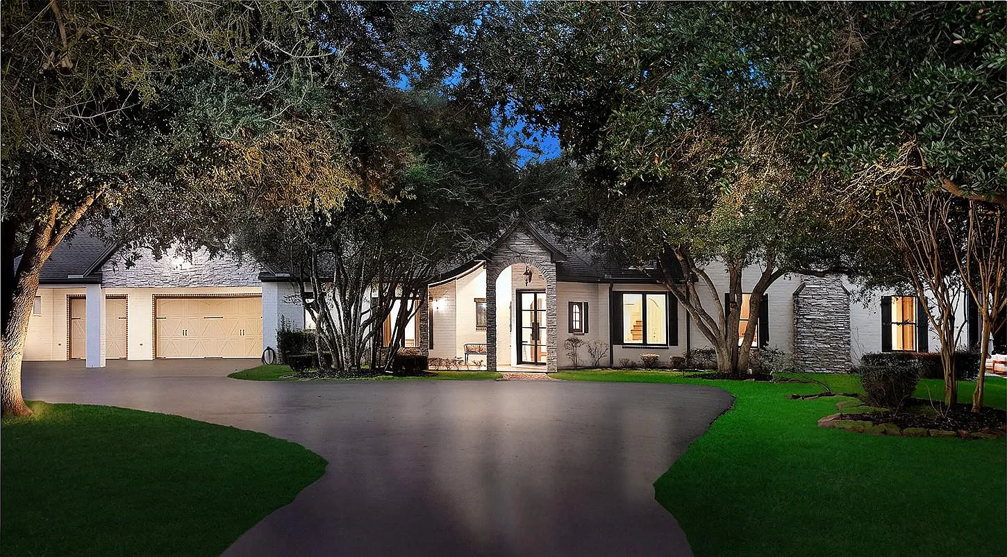 6 bed, 5.5 bath, 6551 sqft, $10,000 — Photo 3