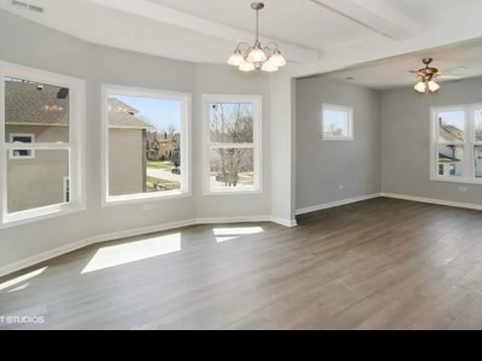 111 S 10th Ave #2