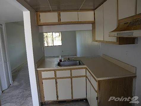 5th image of 5020 Palm Hill Dr APT 111