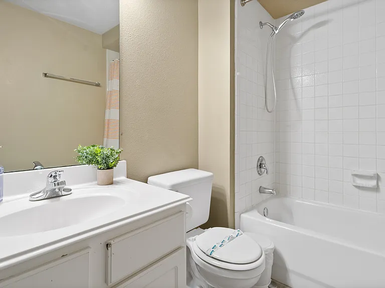 22903 Thistlebury Ln — Photo 28