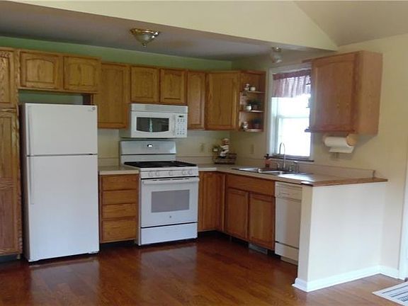 4th image of 264 Butler Ave