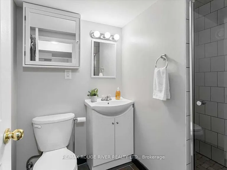 7 Inglis Ave #BASEMENT — Photo 6