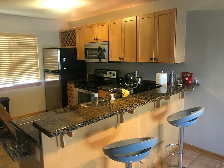 730 NW Naito Pkwy #E25 — Photo 30