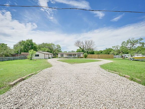 2nd image of 1000 Stephie Ann Ct