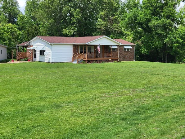 1379 N Shawtown Rd, Hornbeak, TN 38232