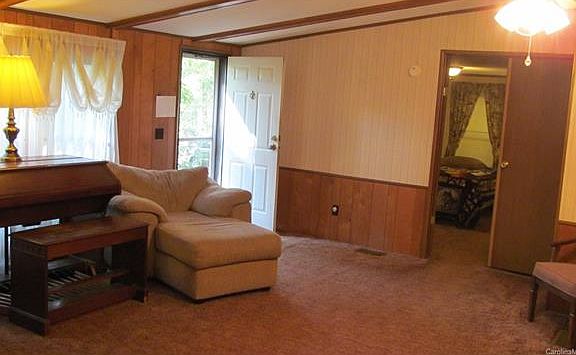 3rd image of 109 Bridlewood Ln #33