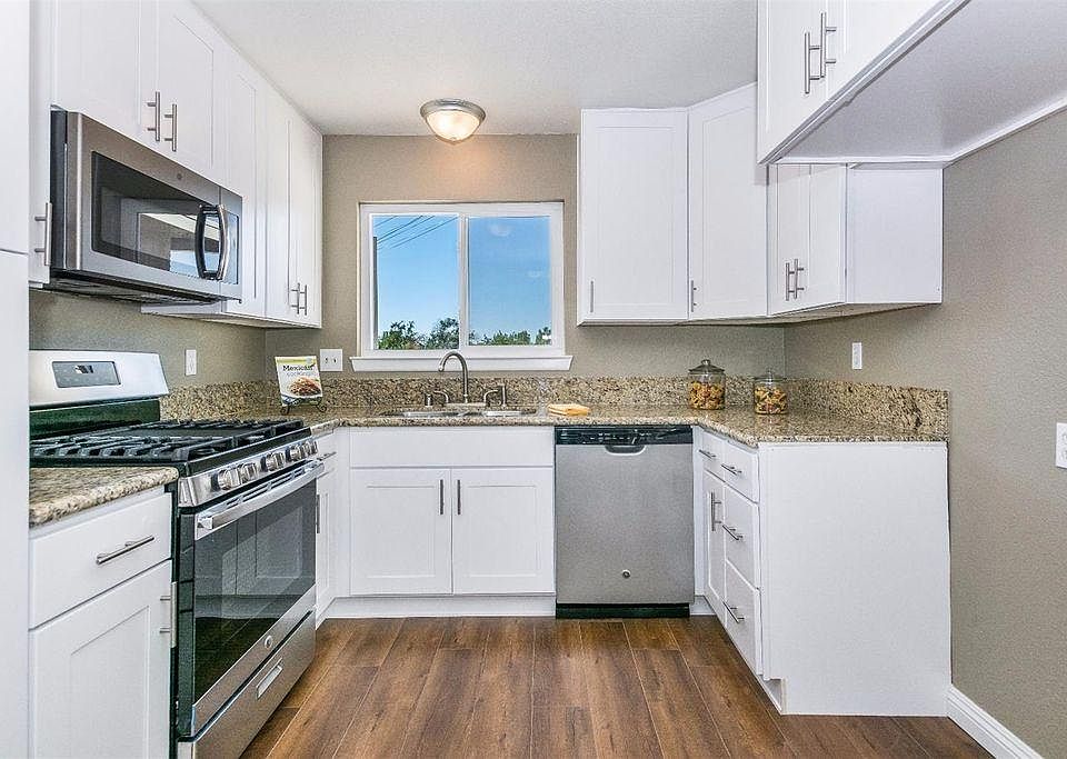 2nd image of 14428 Cactus Dr