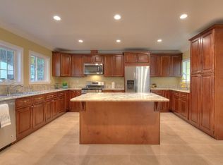 2351 Oak Park Rd, Glendora, CA 91741