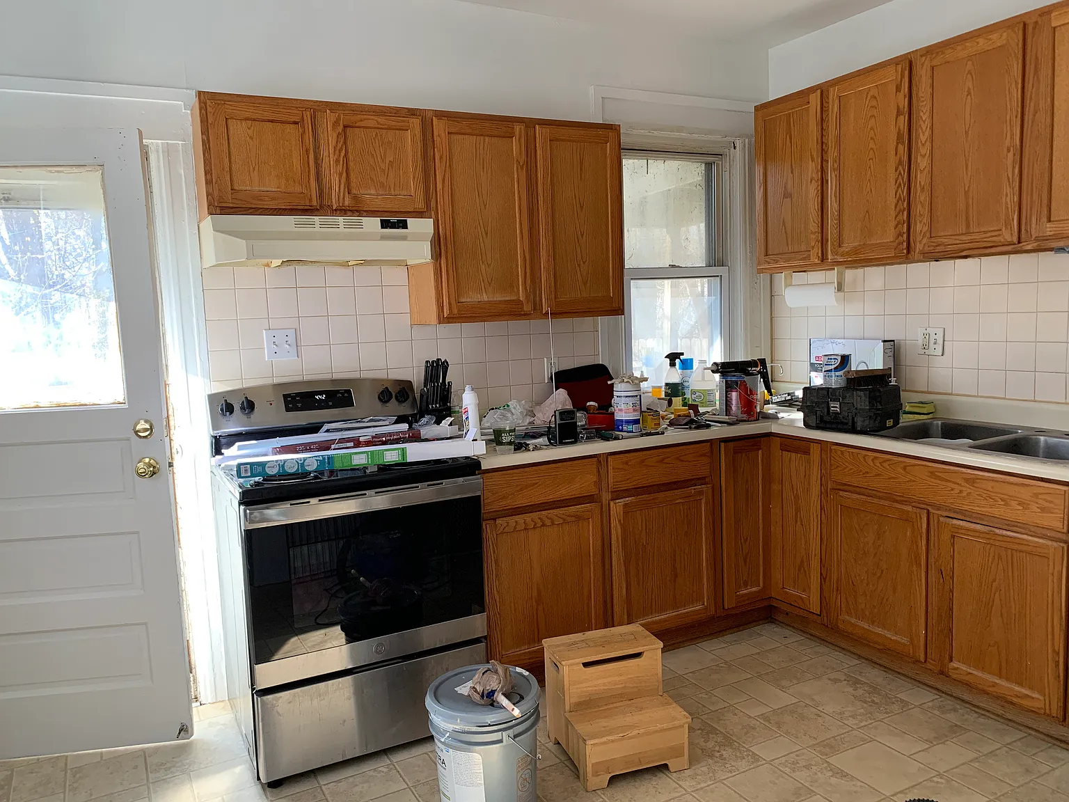 2 bed, 700 sqft, $1,100 — Photo 2