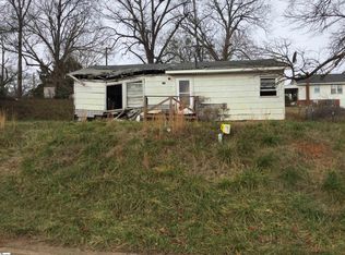 142 Hughes St, Duncan, SC 29334