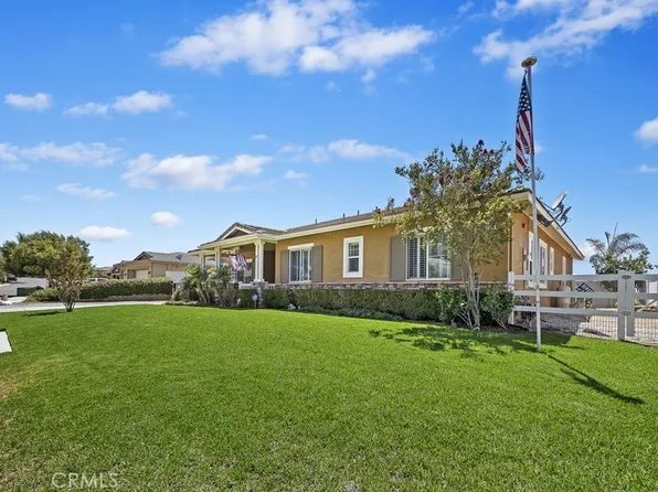 2876 Walking Horse Ranch Dr, Norco, CA 92860