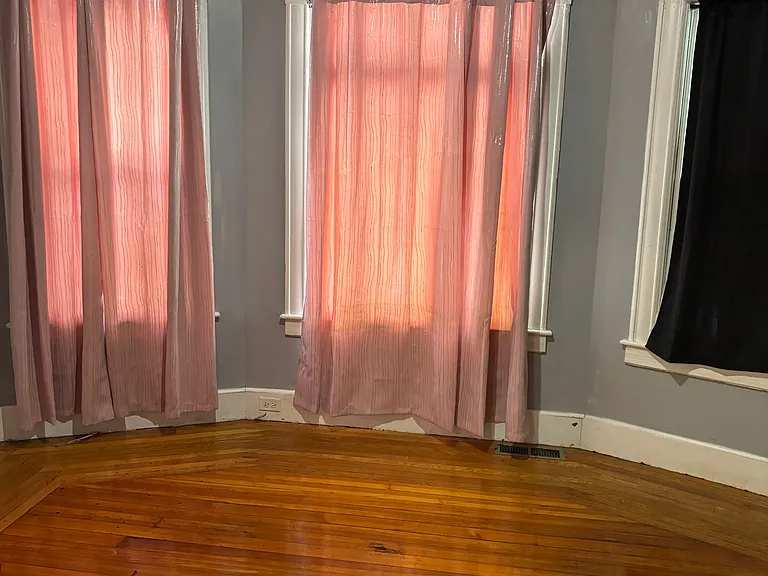 140 Yale St #1 — Photo 6