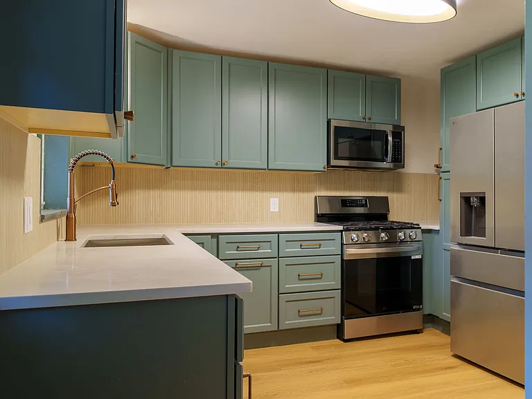 3157 Shadeland Ave — Photo 4