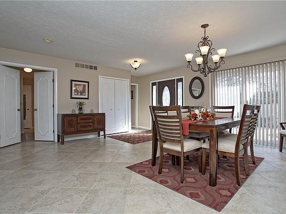 3rd image of 381 Knollwood Dr