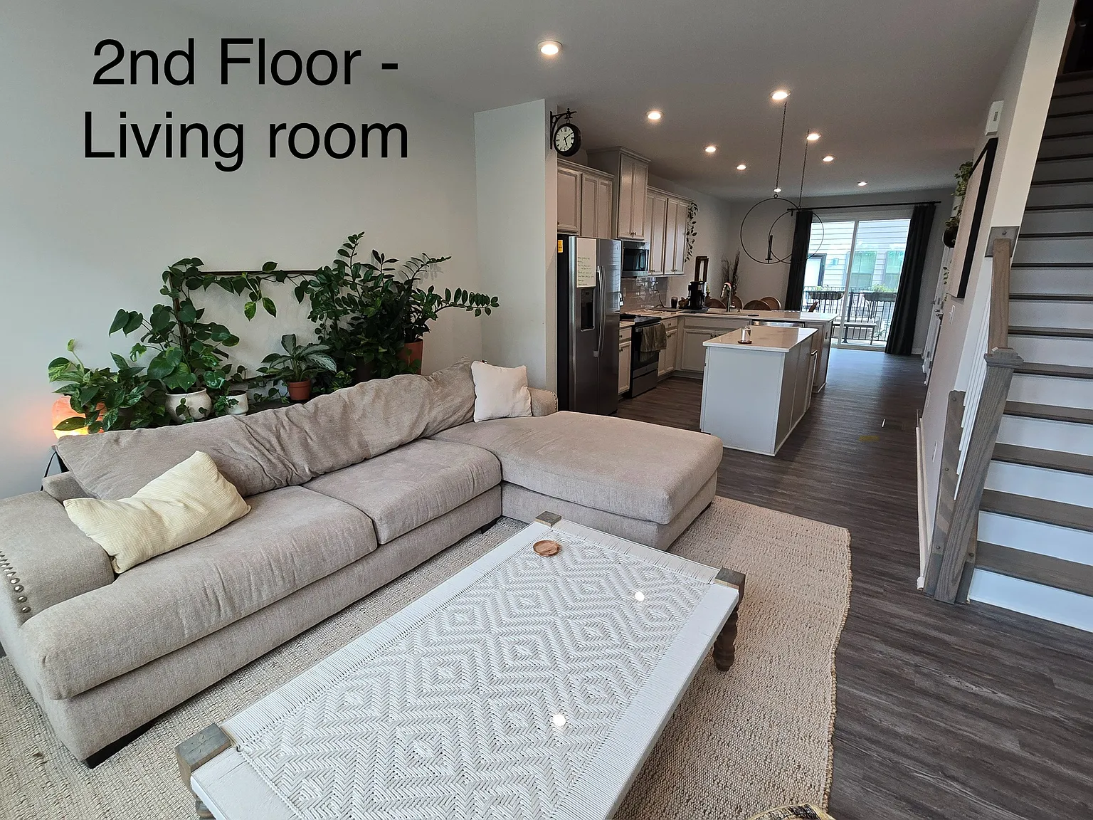 546 Billingsley Rd — Photo 1