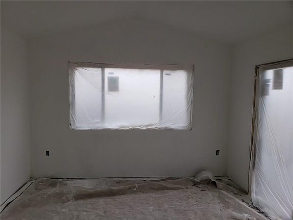 5th image of 1006 Parkland Dr