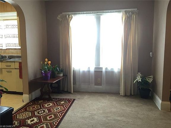 4th image of 1633 Wakefield Ave