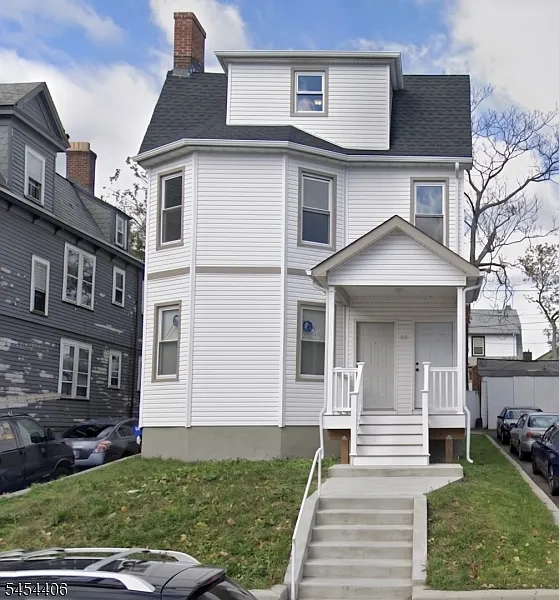 3 bed, 1.0 bath, $2,650 — Photo 2