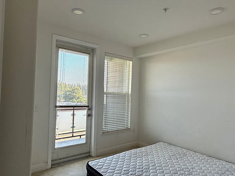 2585 El Camino Real #419 — Photo 19