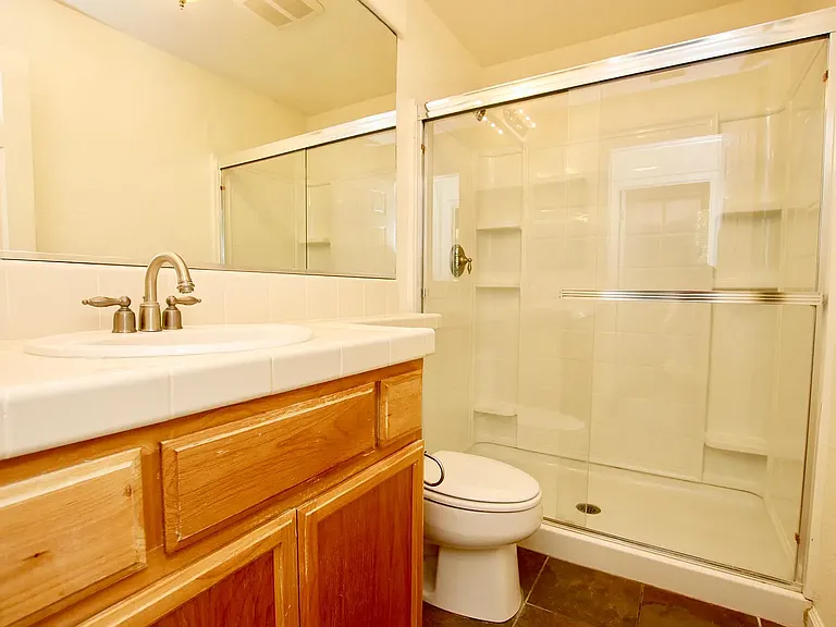 833 Round Hill Dr — Photo 11