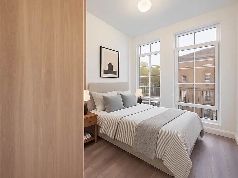 270 Sullivan Pl #6F — Photo 2
