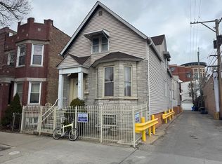 2814 W Fletcher St #2F, Chicago, IL 60618