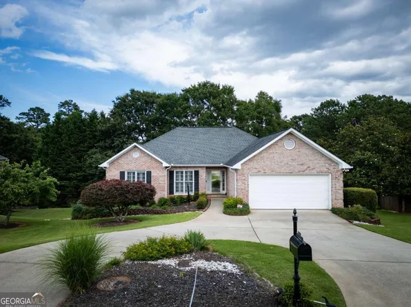 645 Saint Ives Dr, Athens, GA 30605