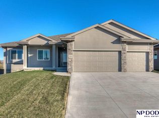 8101 N 129th Ave, Omaha, NE 68142