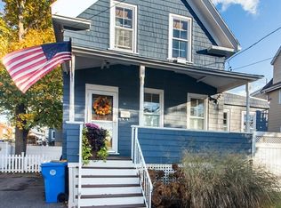 19 Buchanan St, Winthrop, MA 02152