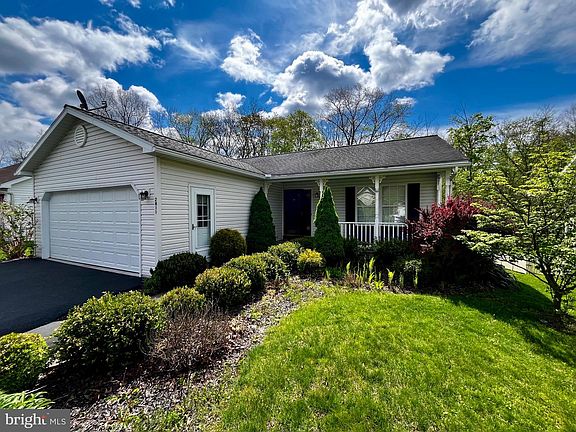3rd image of 2811 Chapel Hill Rd