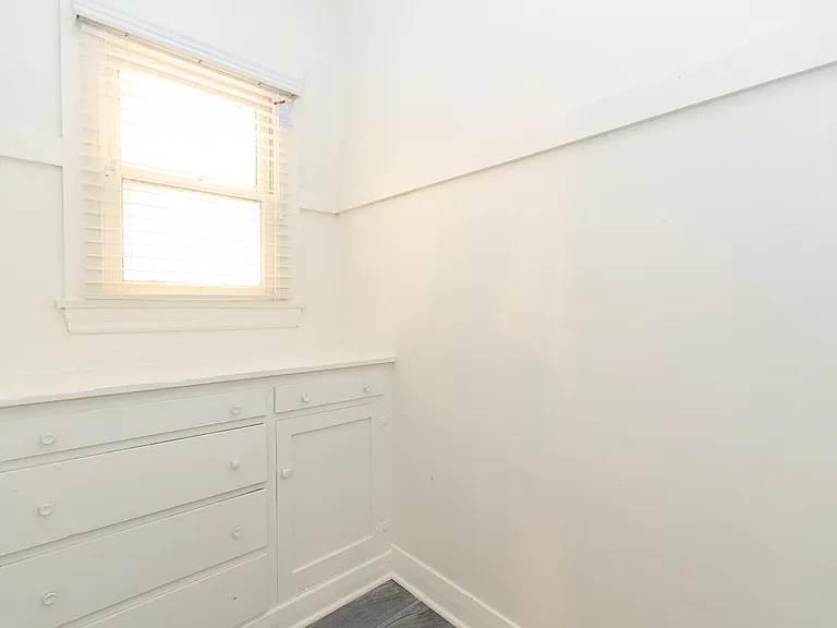 4th Ave 6Plex — Photo 6